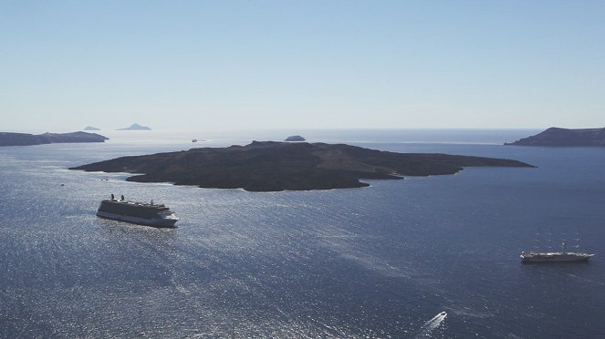 Santorini, ostrov opředený legendami - Z filmu