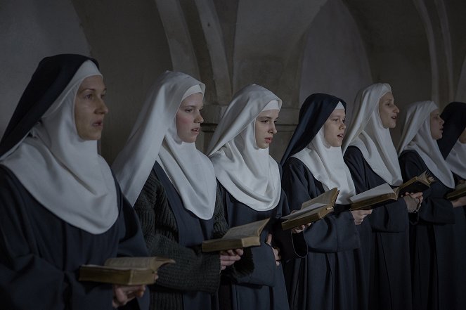 Agnus dei - Z filmu - Eliza Rycembel, Anna Próchniak, Joanna Kulig