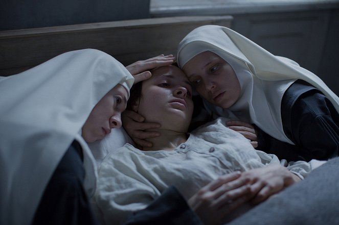 Las inocentes - De la película - Helena Sujecka, Anna Próchniak, Joanna Kulig