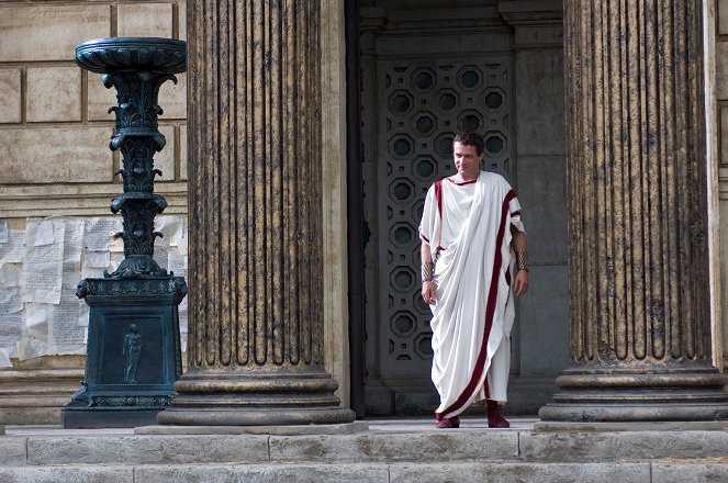 Roma - Passover - De la película - James Purefoy