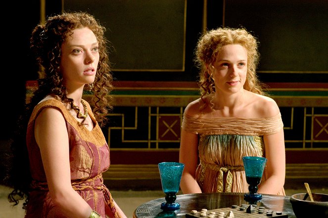 Rome - Season 2 - These Being the Words of Marcus Tullius Cicero - Photos - Camilla Rutherford, Kerry Condon