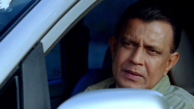 Enemmy - De la película - Mithun Chakraborty