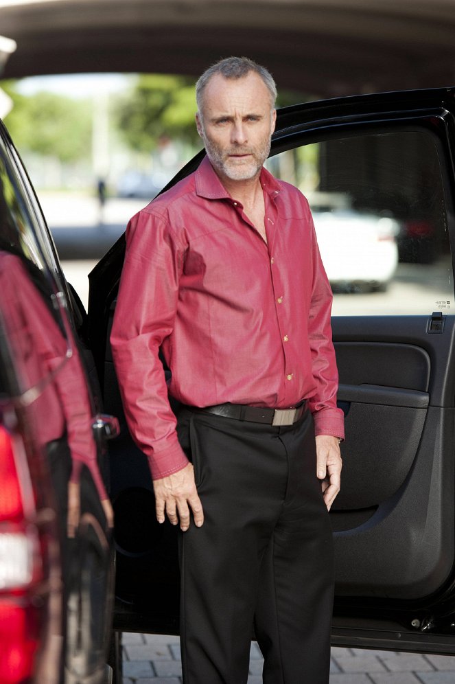 Burn Notice - Official Business - Photos - Timothy V. Murphy