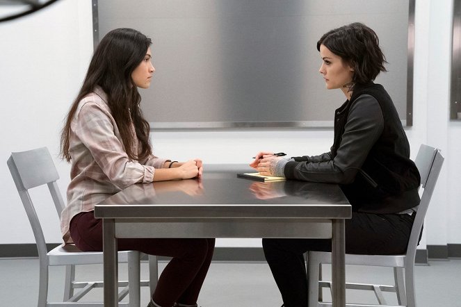 Blindspot: Mapa zbrodni - Galaxy of Minds - Z filmu - Kristina Reyes, Jaimie Alexander