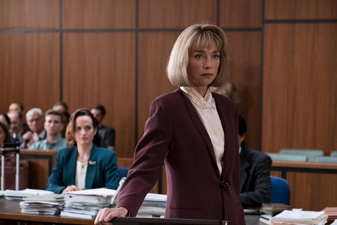 Law & Order: True Crime - The Menendez Murders - Episode 5 - Photos - Julianne Nicholson