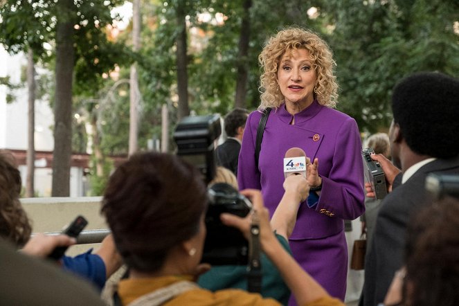 Law & Order: True Crime - The Menendez Murders - Episode 5 - Photos - Edie Falco