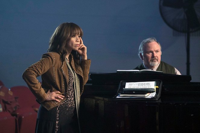 Rise - Pilot - Photos - Rosie Perez