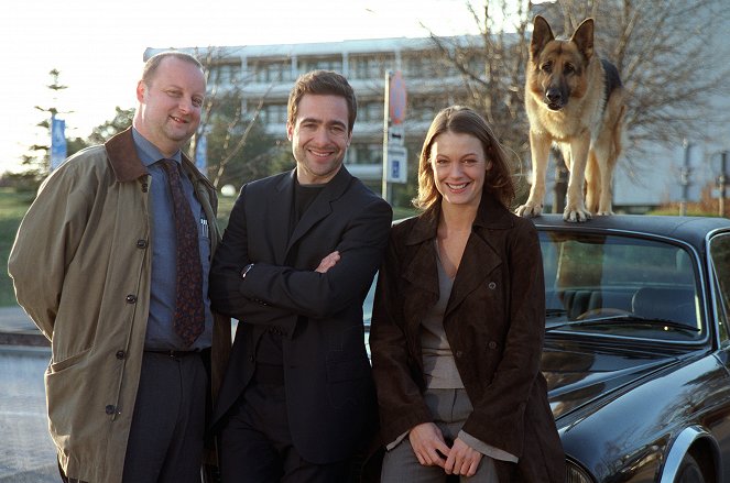 Rex, o cão polícia - Season 9 - Nachts im Spital - Promo - Martin Weinek, Alexander Pschill, Elke Winkens, pes Rhett Butler