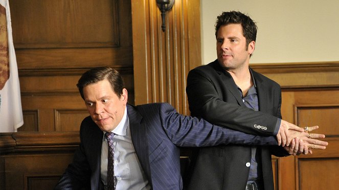 Psych - Season 8 - Remake A.K.A. Cloudy... With A Chance Of Improvement - Photos - Carlos Jacott, James Roday Rodriguez