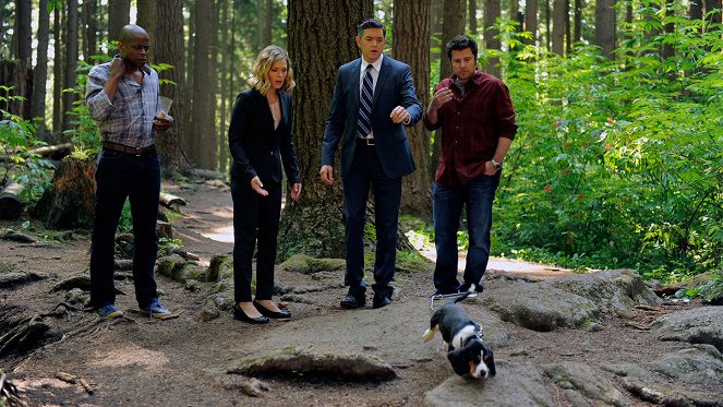 Psych - Season 7 - Right Turn or Left for Dead - Photos - Dulé Hill, Maggie Lawson, Timothy Omundson, James Roday Rodriguez