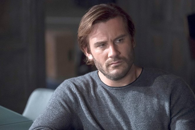 Taken - Season 2 - Œil pour œil - Film - Clive Standen