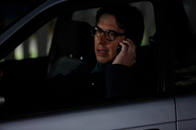 Parenthood - Aaron Brownstein Must Be Stopped - Photos - Ray Romano