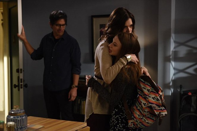 Parenthood - Season 6 - Aaron Brownstein Must Be Stopped - Photos