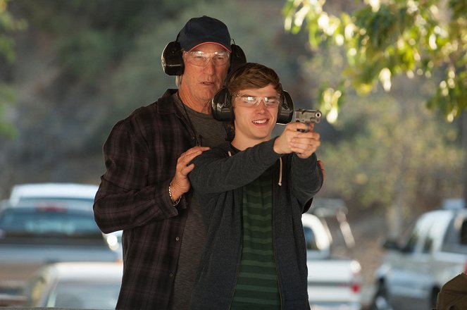 Parenthood - These Are the Times We Live In - Kuvat elokuvasta - Craig T. Nelson, Miles Heizer
