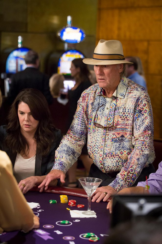 Parenthood - Vegas - Photos - Lauren Graham, Craig T. Nelson