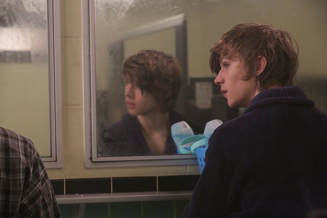 Parenthood - All That's Left Is the Hugging - Photos - Miles Heizer