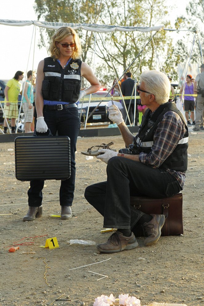 CSI: Crime Scene Investigation - Season 13 - Wild Flowers - Photos