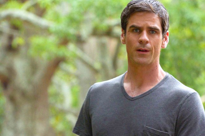 Under the Dome - Season 2 - The Red Door - Photos - Eddie Cahill