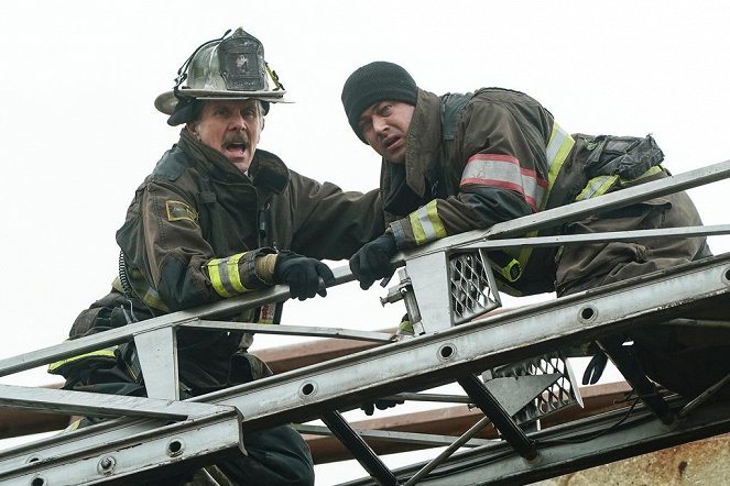 Chicago Fire - The One That Matters Most - Van film