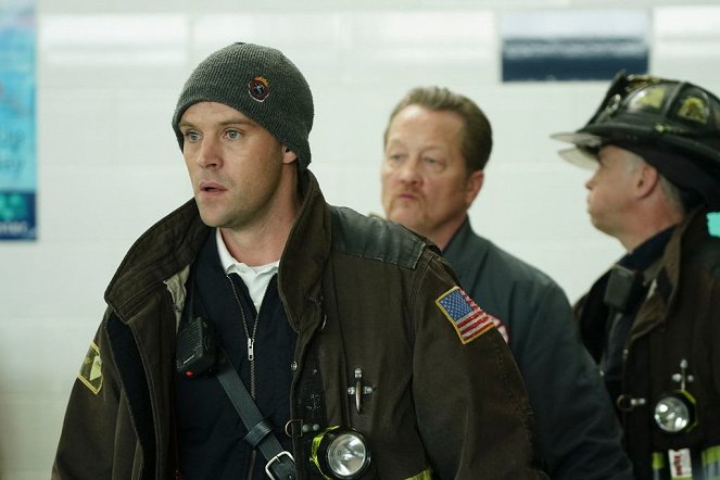 Chicago Fire - Put White on Me - Photos - Jesse Spencer