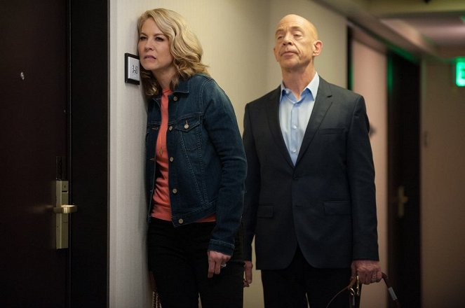 Growing Up Fisher - First Time's the Charm - Van film - Jenna Elfman, J.K. Simmons