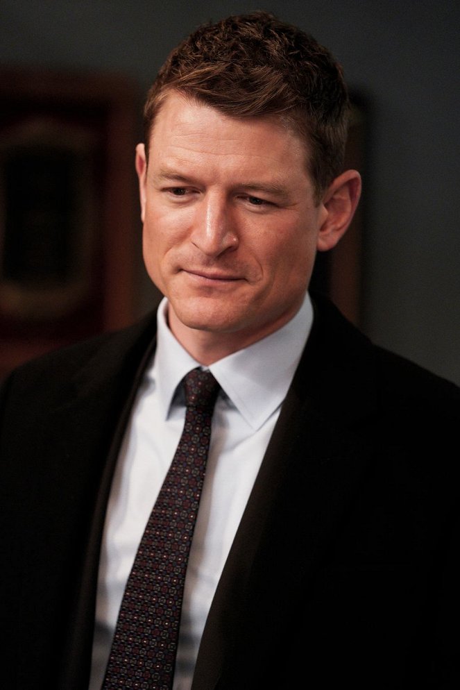 Law & Order: Special Victims Unit - Season 19 - Sunk Cost Fallacy - Photos - Philip Winchester