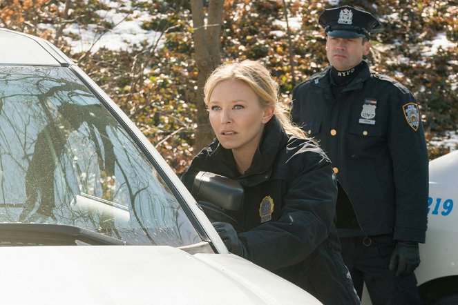 Law & Order: Special Victims Unit - The Book of Esther - Photos - Kelli Giddish