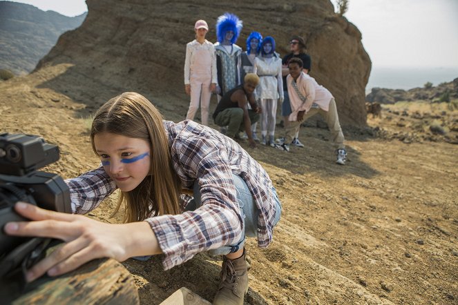 Everything Sucks! - My Friends Have Been Eaten by Spiders - Photos - Peyton Kennedy