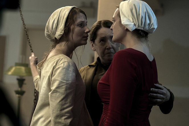 The Handmaid's Tale : La servante écarlate - June - Film - Alana Pancyr, Ann Dowd, Elisabeth Moss