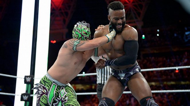 WWE Greatest Royal Rumble - Photos - Emanuel Rodriguez, Cederick Johnson