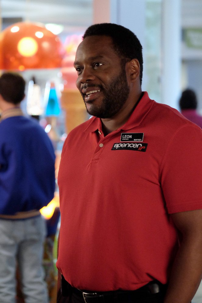 The Goldbergs - The Spencer's Gift - Photos - Chad L. Coleman