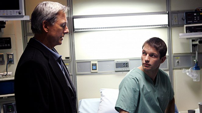 NCIS - Tengerészeti helyszínelők - Season 4 - Halálra ítélten - Filmfotók - Mark Harmon, Matthew Marsden