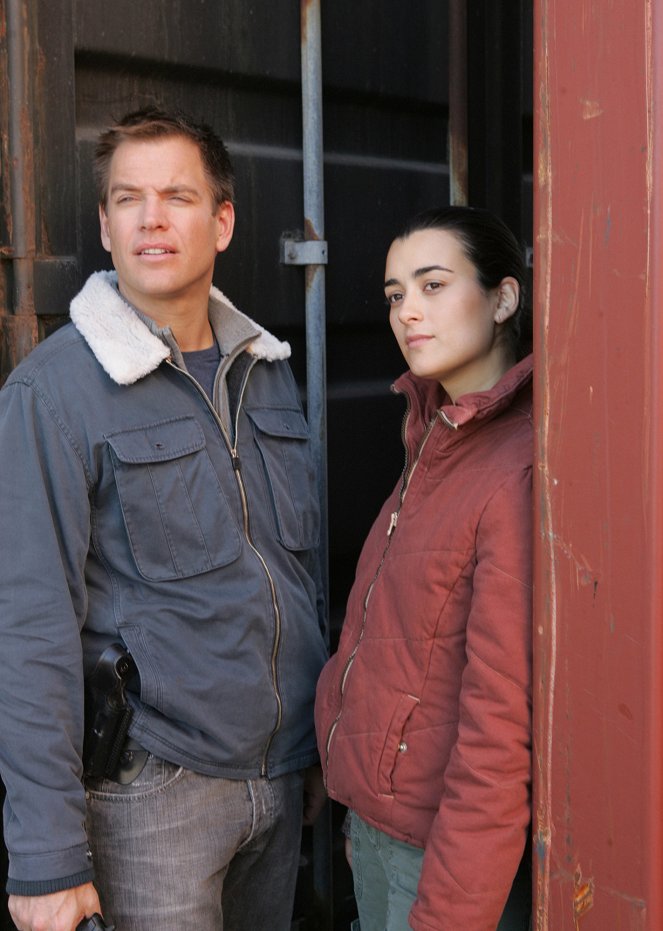 NCIS - Tengerészeti helyszínelők - Season 3 - Dobozba zárva - Filmfotók - Michael Weatherly, Cote de Pablo
