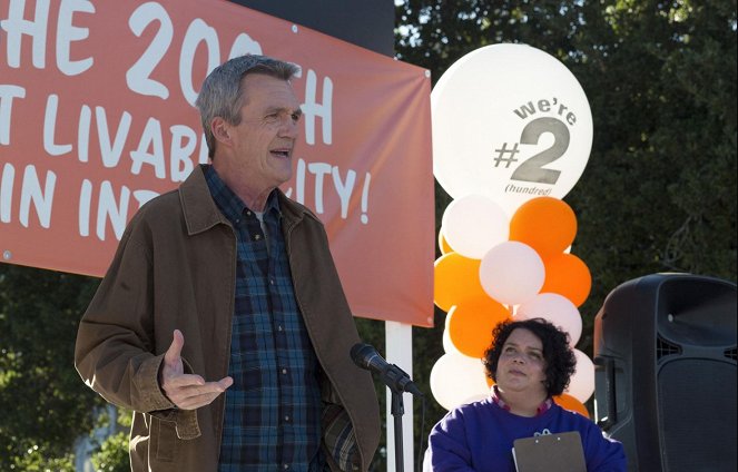 The Middle - The 200th - Photos - Neil Flynn, Jen Ray