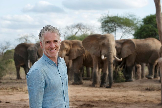 Gordon Buchanan: Elephant Family & Me - Werbefoto - Gordon Buchanan