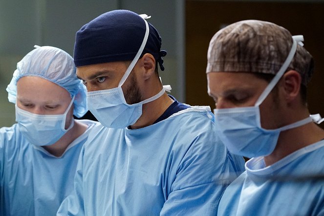 Grey's Anatomy - At Last - Photos - Jesse Williams