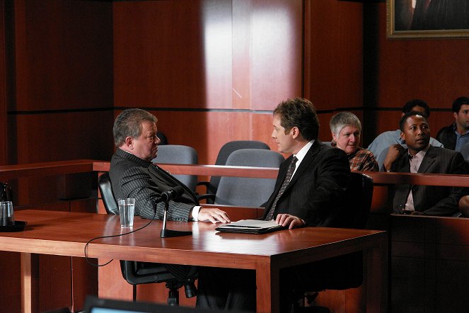 Bostonské zločiny - Season 4 - Třetí rande - Z filmu - William Shatner, James Spader