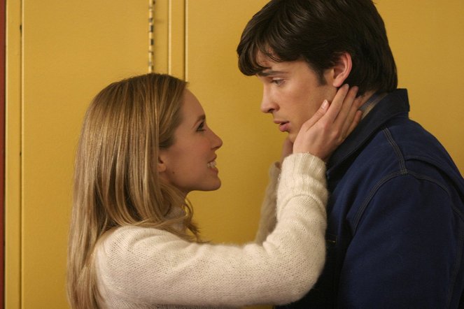 Smallville - Obsession - Photos - Sarah Carter, Tom Welling