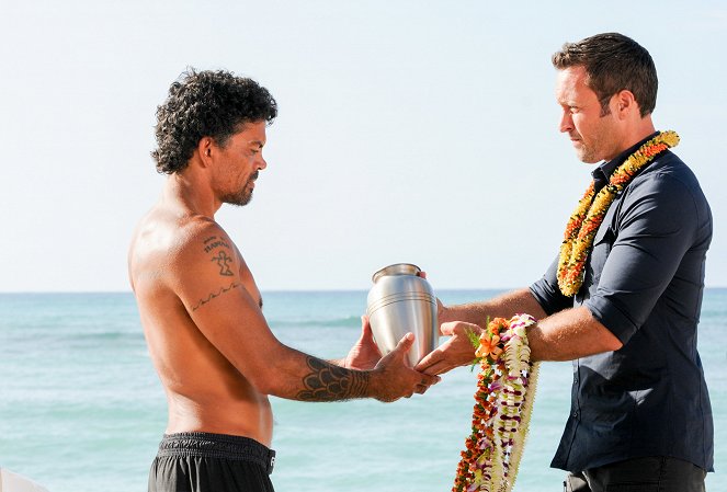Hawaii Five-0 - Ua Ola Loko I Ke Aloha - Van film - Alex O'Loughlin