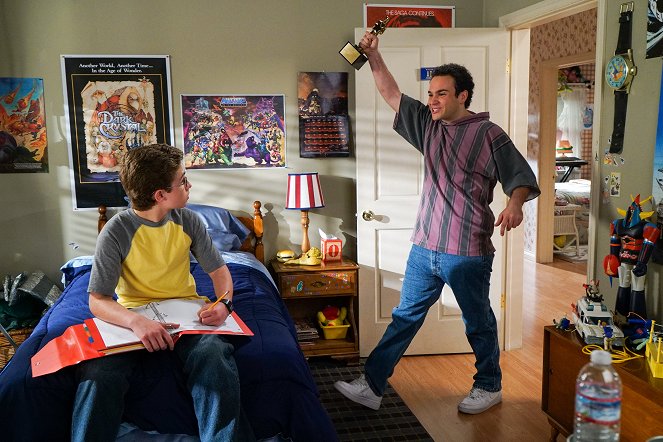 The Goldbergs - Season 3 - Rush - Photos - Sean Giambrone, Troy Gentile