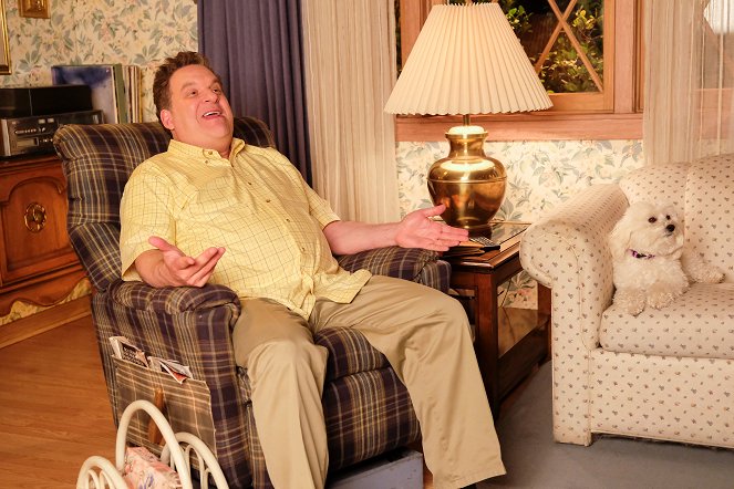 The Goldbergs - Season 4 - Fonzie Scheme - Photos - Jeff Garlin