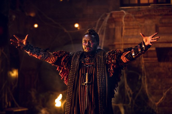 Into the Badlands - Chapter XVIII: Moon Rises, Raven Seeks - Photos - Babou Ceesay
