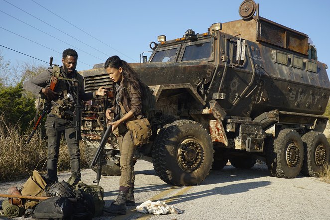 Fear the Walking Dead - Another Day in the Diamond - Photos - Colman Domingo, Danay Garcia