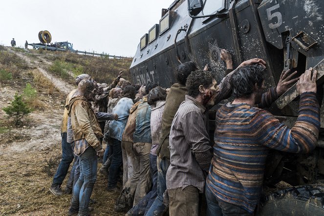Fear the Walking Dead - Good out Here - Do filme