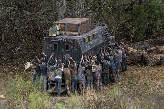 Fear the Walking Dead - Jó itt kint - Filmfotók