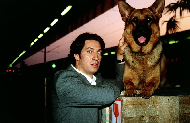 Rex, o cão polícia - Schüsse auf Rex - Do filme - Tobias Moretti, pes Reginald von Ravenhorst