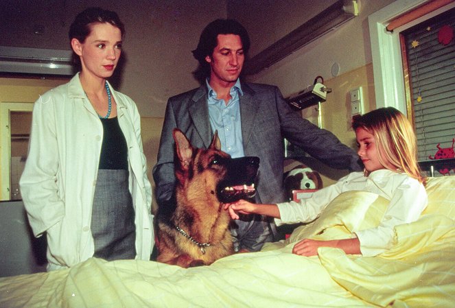 Rex, chien flic - Season 2 - Les Yeux bandés - Film - Beate Jensen, Reginald von Ravenhorst le chien, Tobias Moretti