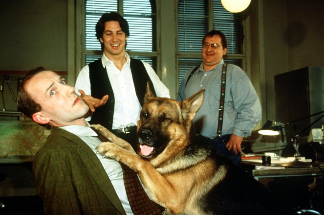 Rex: Un policía diferente - Blutspuren - De la película - Karl Markovics, Tobias Moretti, Reginald von Ravenhorst el perro, Wolf Bachofner