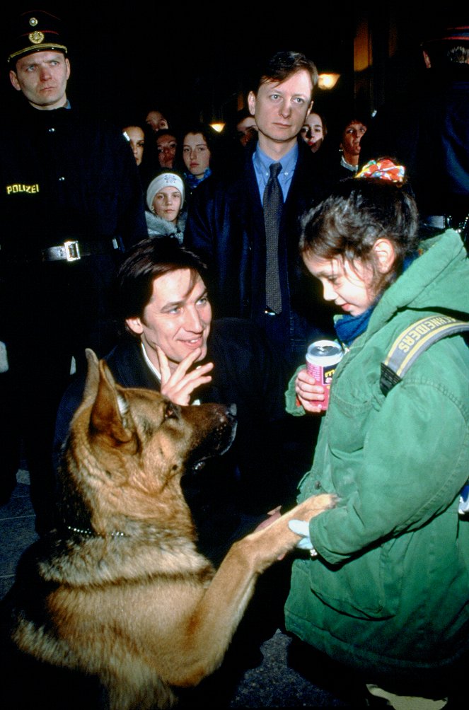 Rex, o cão polícia - Stadt in Angst - Do filme - pes Reginald von Ravenhorst, Tobias Moretti, Heinz Weixelbraun