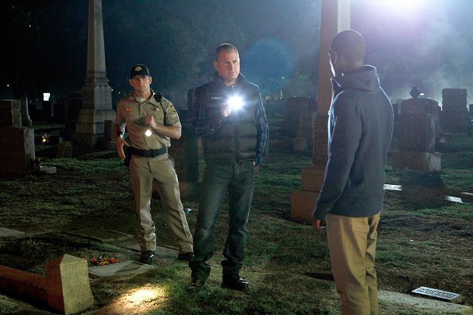 CSI: Crime Scene Investigation - Season 13 - Fallen Angels - Photos - George Eads